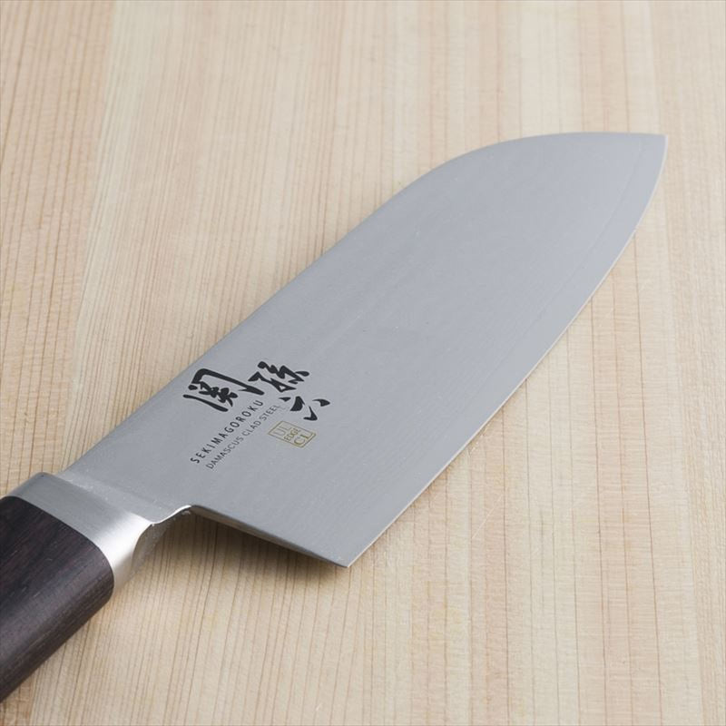 Small Santoku Knife Sekinomagoroku Damascus 145 mm (5.7 inches) AE5201